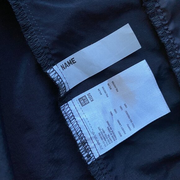 Uniqlo Kids Black Pocketable Parka / Rain Jacket Unisex Size 11-12 - Picture 7 of 8